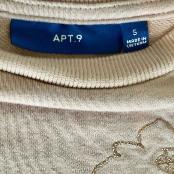APT 9 Y2K Sweater Womens Small Pink Floral Embroidered Pullover Sequin Detail - Picture 4 of 7